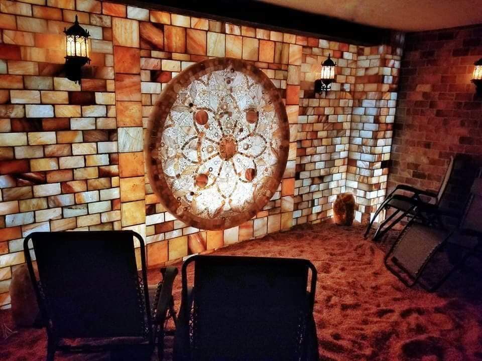 Himalayan Salt Room 4' x 4' Surface Area - 16 Sq feet - 8"x8"x2"